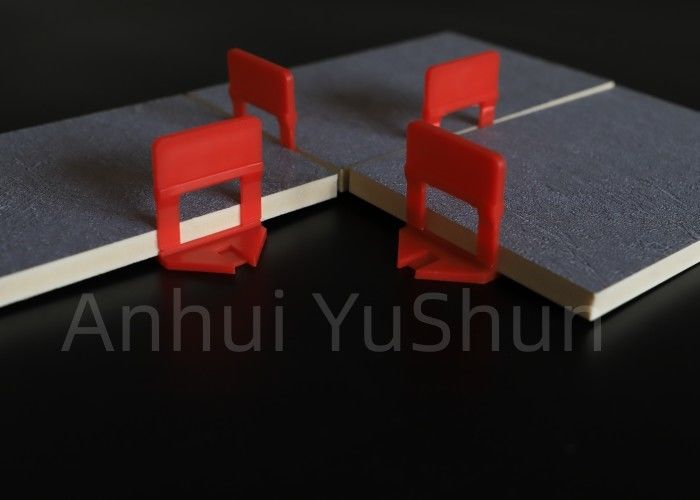 Πολυχρωματικές πλαστικές πλακάτ 1.5mm για την ισοπέδωση κλιπ και σπαθιά που χρησιμοποιούνται για το δάπεδο και τον τοίχο